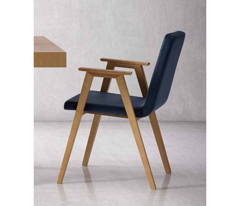 Sillón de madera de haya con asiento y respaldo tapizado DS690CLN