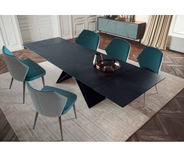 Mesa extensible de diseño exclusivo con pie metálico DS393PTR
