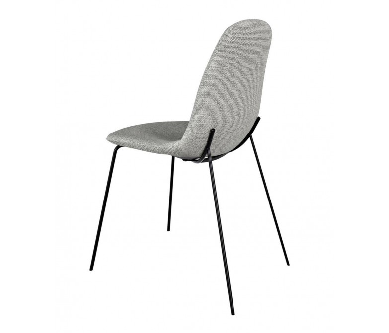 Silla tapizada con patas metálicas DS384DN