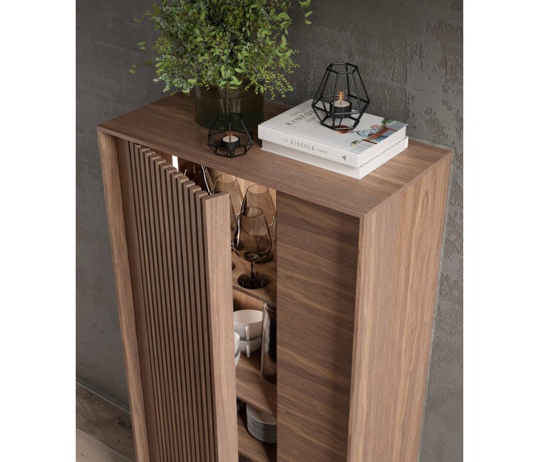 Aparador alto con pistones con luz led DS642726A