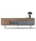 Mueble aparador en nogal con patas metálicas TREKU DS36AUR11