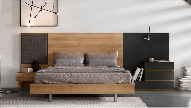 Dormitorio con panel lateral tapizado